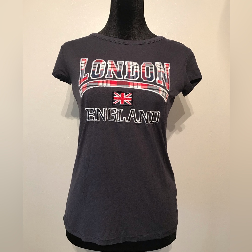 G-Crown London England Navy T-Shirt Size M with Plaid Letters New